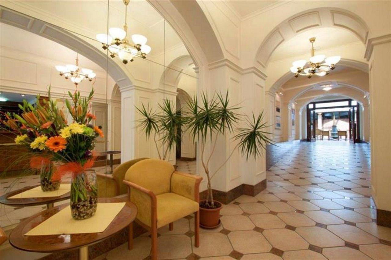 Galerie Royale Hotel Prague Ngoại thất bức ảnh