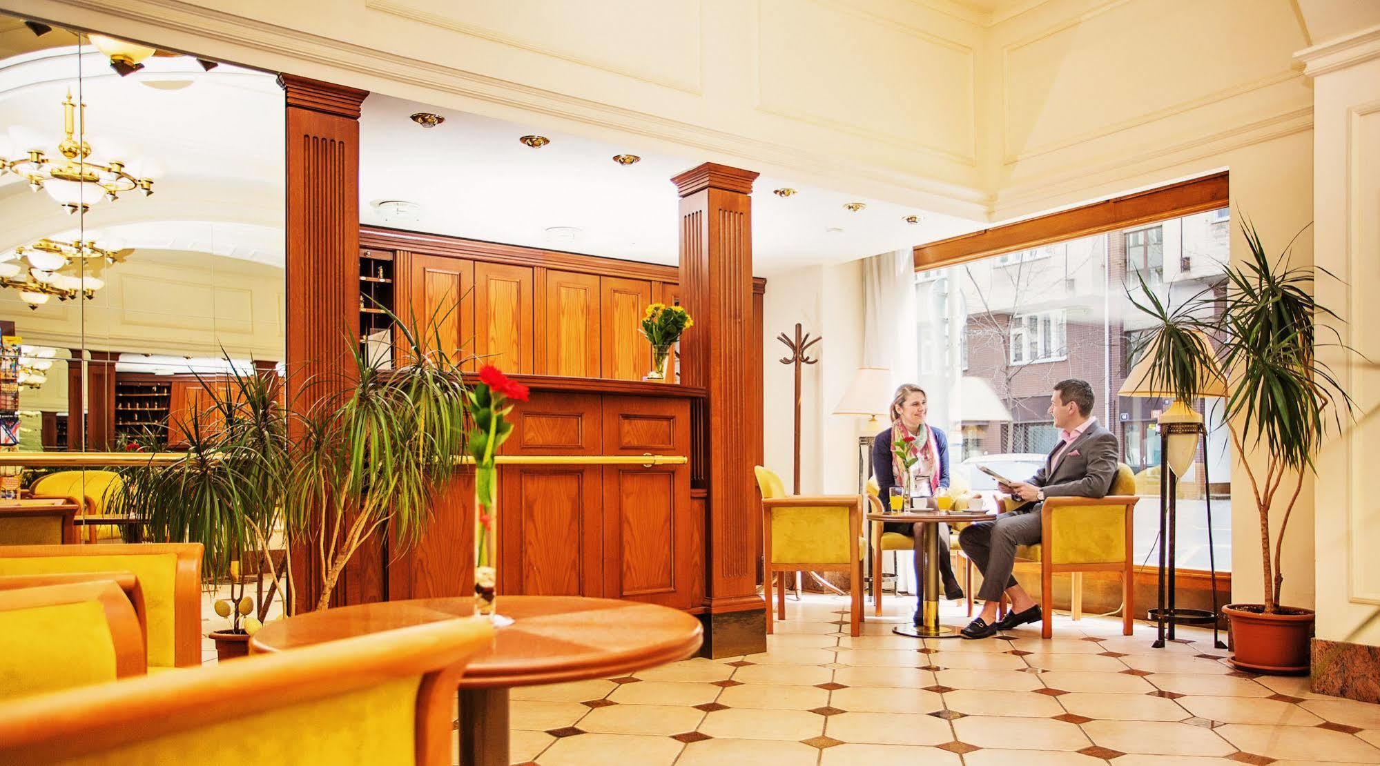 Galerie Royale Hotel Prague Ngoại thất bức ảnh