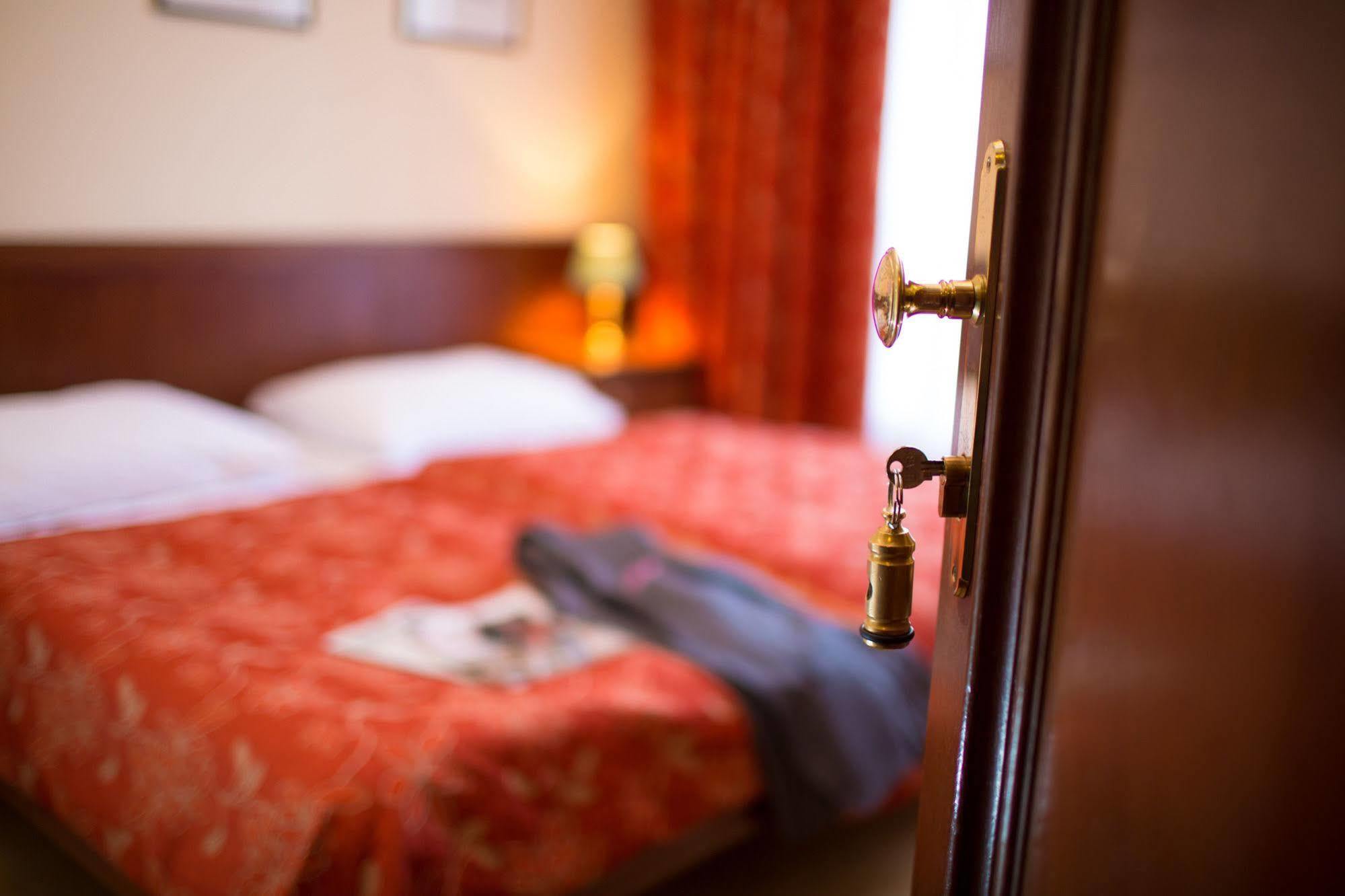 Galerie Royale Hotel Prague Ngoại thất bức ảnh